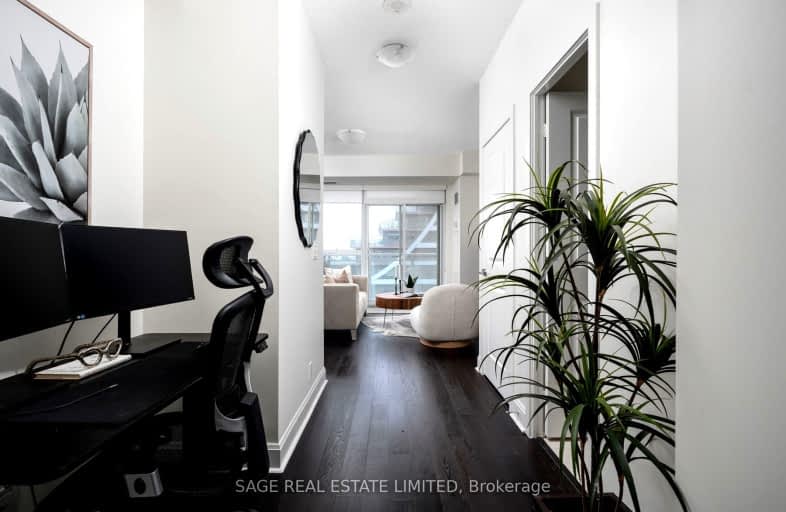 811-33 Shore Breeze Drive, Toronto | Image 1