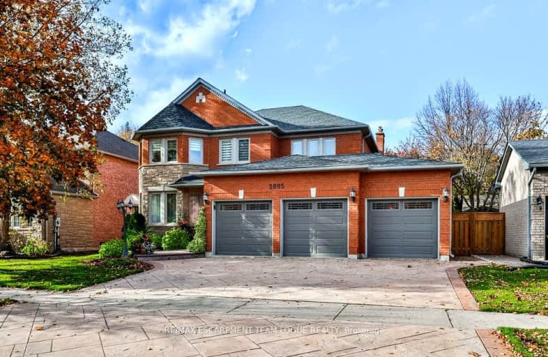 2095 Simcoe Drive, Burlington | Image 1