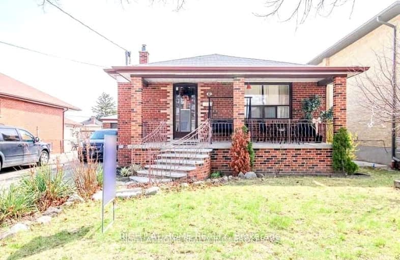 Upper-61 McAdam Avenue, Toronto | Image 1