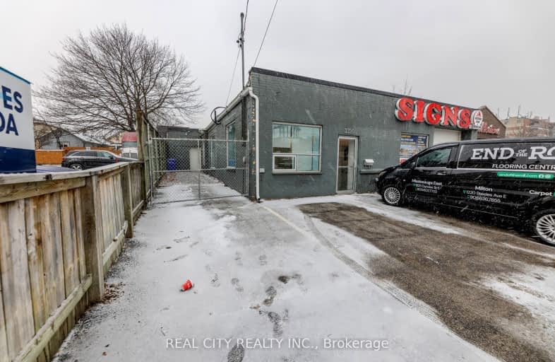 Front-3320 Lake Shore Boulevard West, Toronto | Image 1