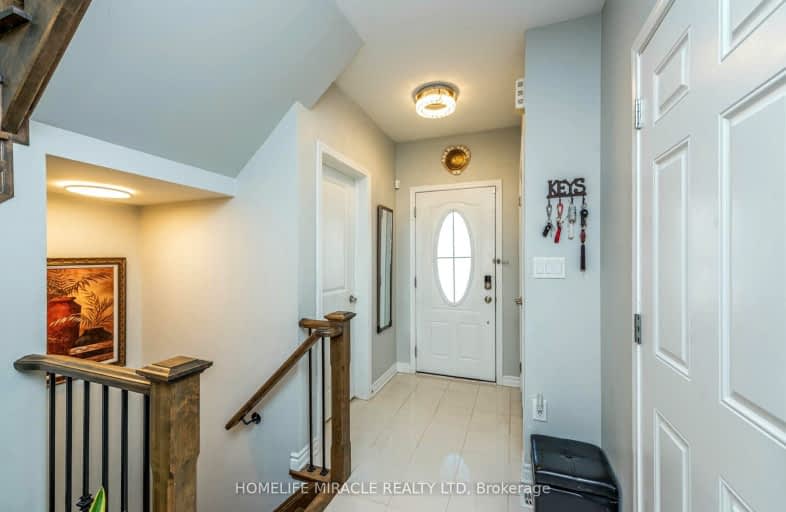 310 Jean Landing, Milton | Image 1