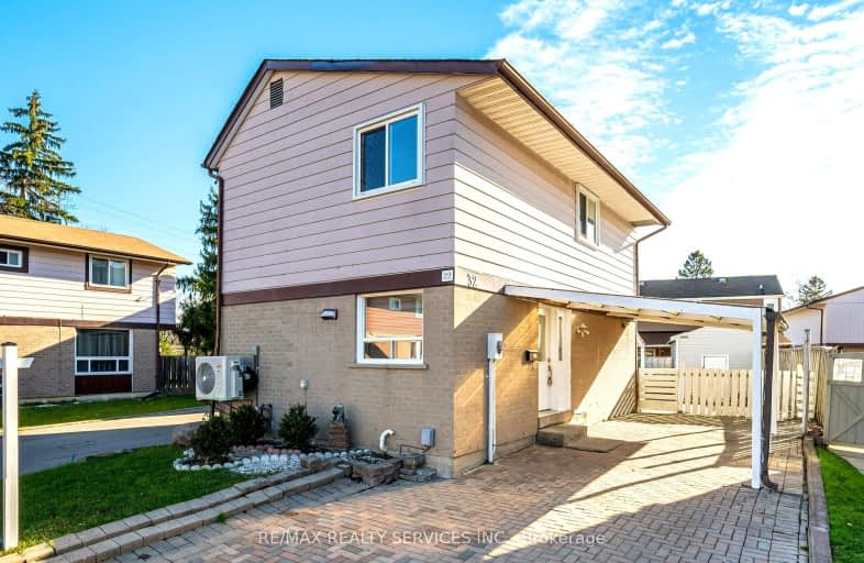 32 Hindquarter Court, Brampton | Image 1