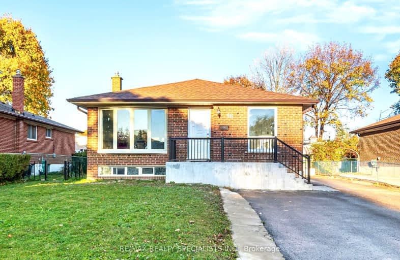 18 Sanford Crescent, Brampton | Image 1