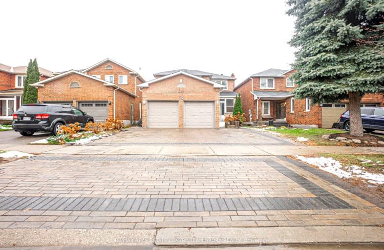 Upper-26 Lansdowne Drive, Brampton | Image 1