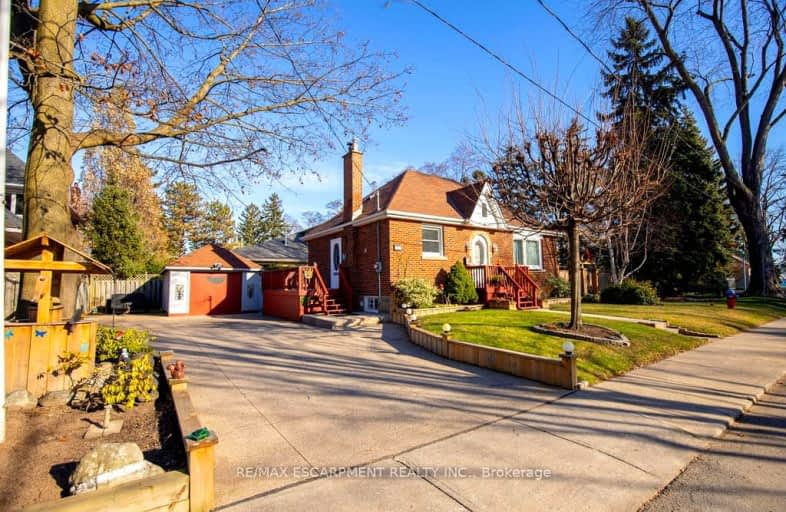 39 Brant Street, Oakville | Image 1