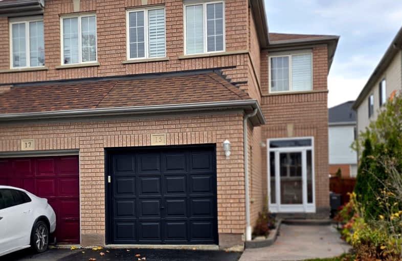 15 Hackberry Gate, Brampton | Image 1