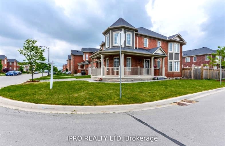 Upper-1039 Diefenbaker Street, Milton | Image 1