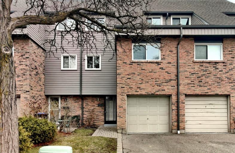 23-23 Tara Park Crescent, Brampton | Image 1