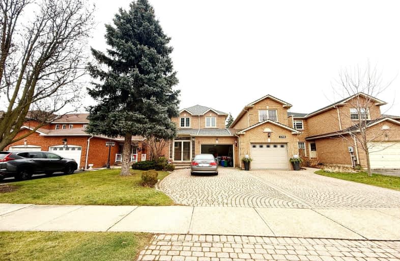 2300 Springfield Crescent, Oakville | Image 1