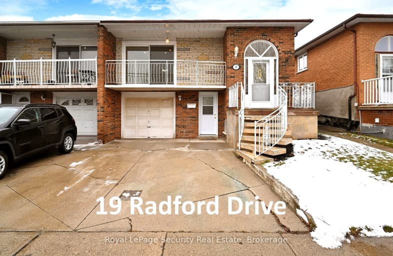 19 Radford Drive, Brampton | Image 1