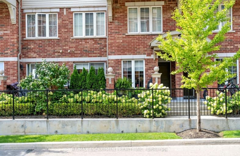 26-47 Hays Boulevard, Oakville | Image 1