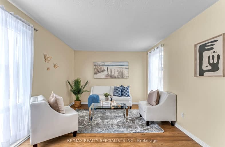 198 Folkstone Crescent, Brampton | Image 1