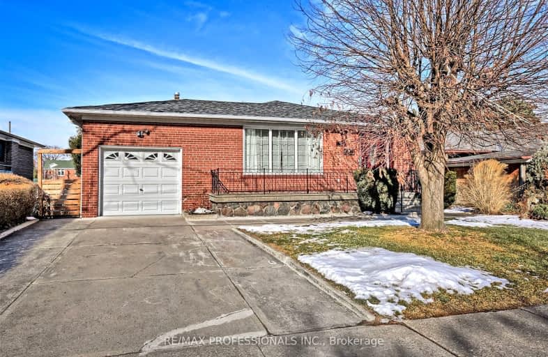 8 Castlebar Road, Toronto | Image 1