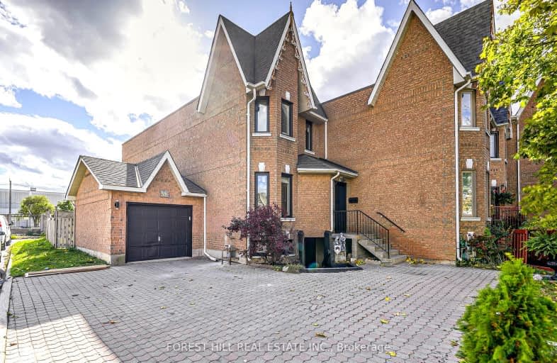 Main-39A Lippincott Street East, Toronto | Image 1