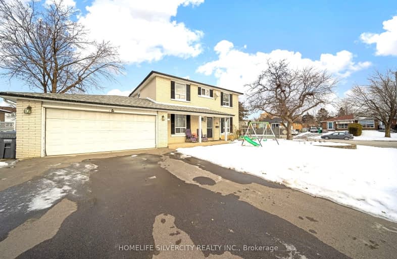 133 Earnscliffe Circle, Brampton | Image 1