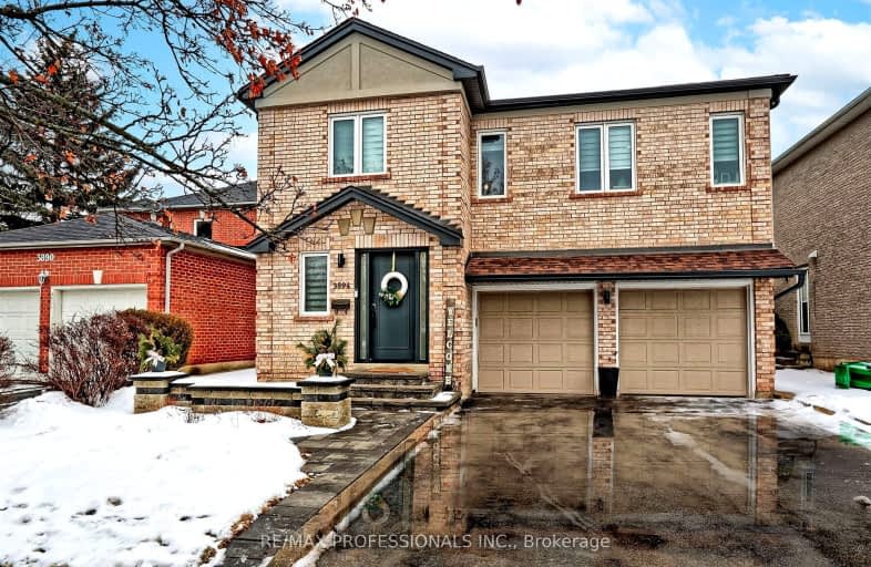 3894 Renfrew Crescent, Mississauga | Image 1