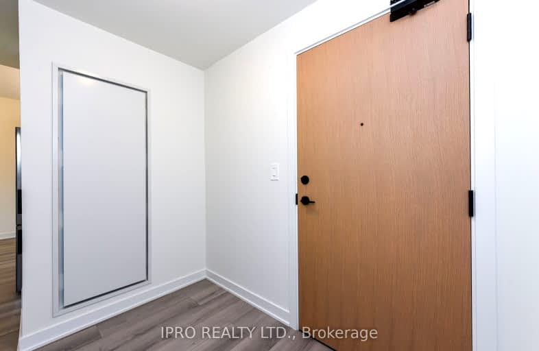 514-1440 Clarriage Court, Milton | Image 1