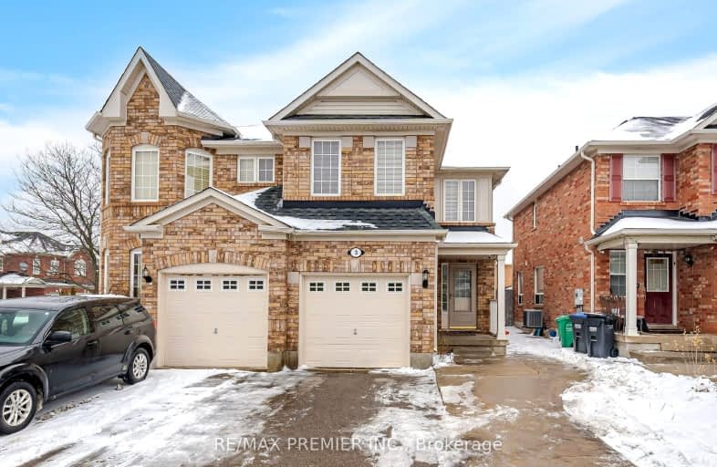 3 Coachlight Crescent, Brampton | Image 1