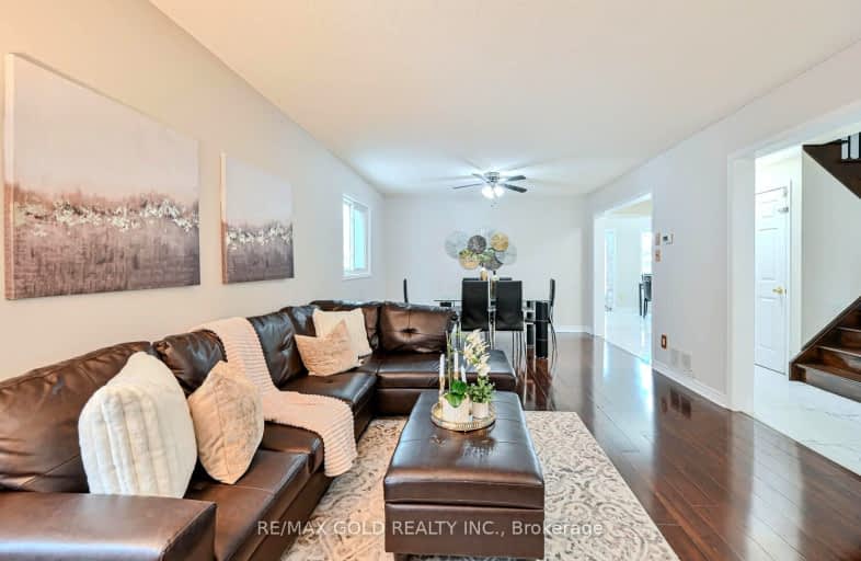 27 Buttercup Lane, Brampton | Image 1