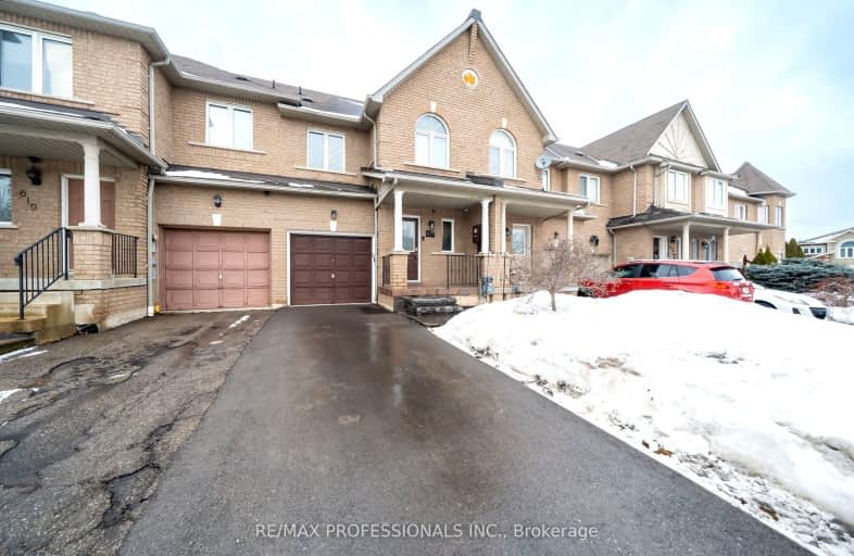 621 Lumberton Crescent, Mississauga | Image 1