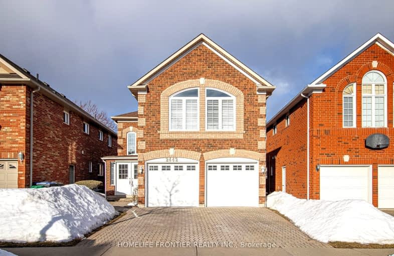 2442 Yorktown Circle, Mississauga | Image 1