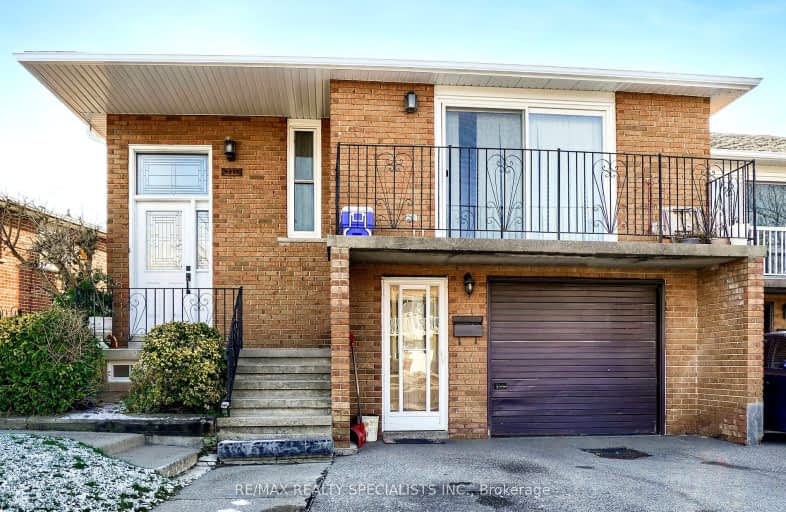 4073 Dunmow Crescent, Mississauga | Image 1