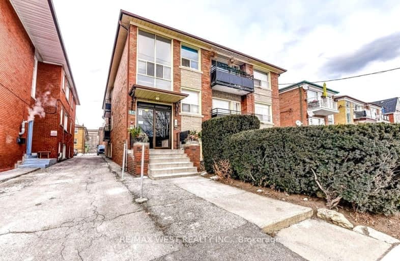 136 Portland Street, Toronto | Image 1