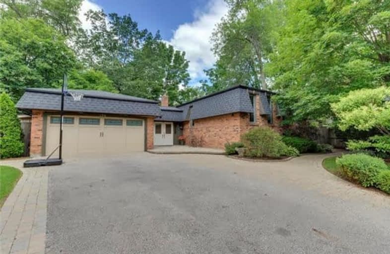 136 Tavistock Square, Oakville | Image 1