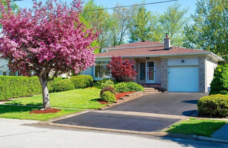 25 Pennington Crescent, Halton Hills | Image 1