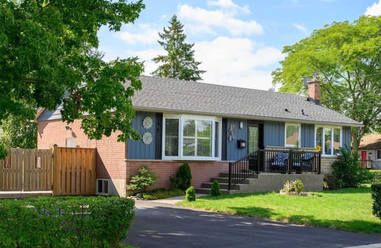 5522 Randolph Crescent, Burlington | Image 1