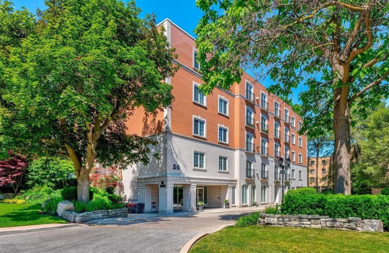 Ph 40-30 Anglesey Boulevard, Toronto | Image 1