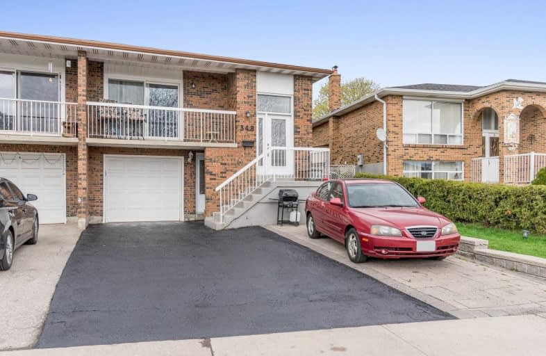 348 Centre Street North, Brampton | Image 1