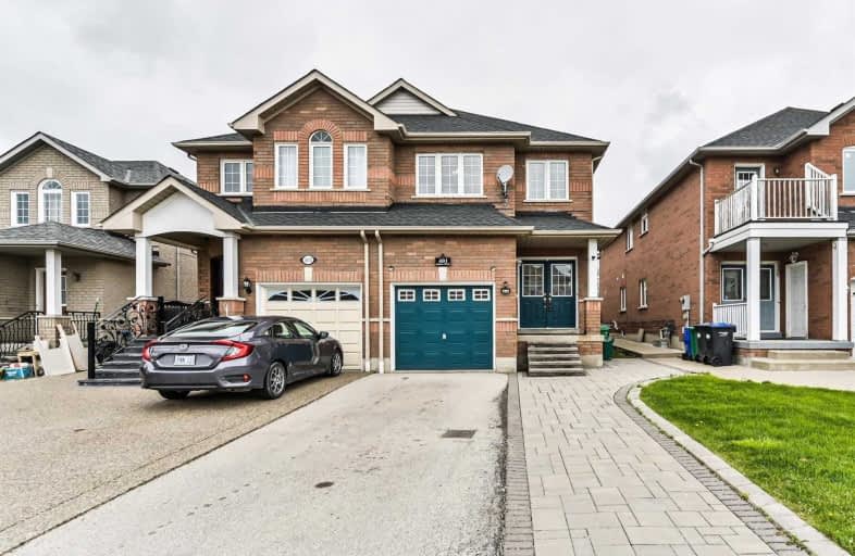 401 Oaktree Circle, Mississauga | Image 1