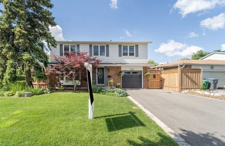 2526 Winthrop Crescent, Mississauga | Image 1