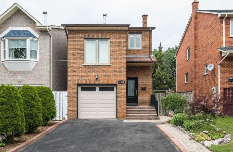 1049 Whispering Wood Drive, Mississauga | Image 1