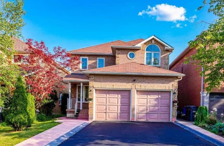 137 Ravenscliffe Court, Brampton | Image 1