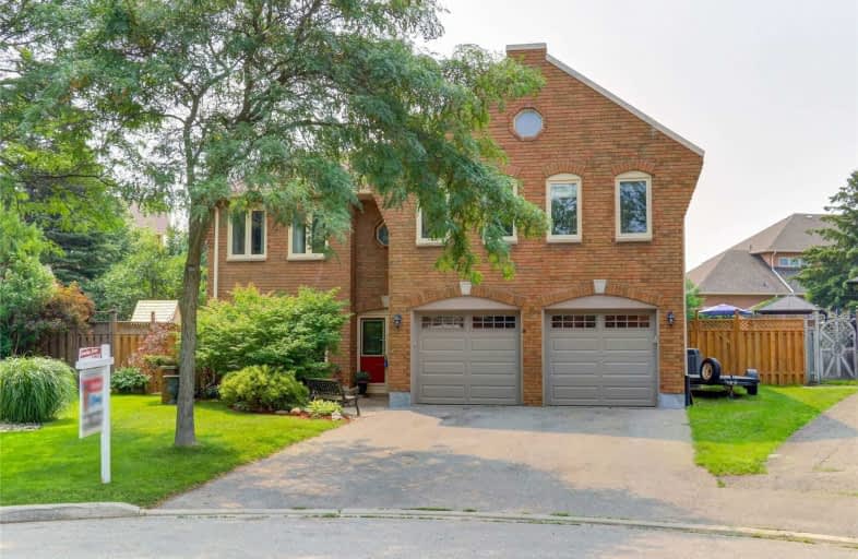 8 Starling Court, Brampton | Image 1