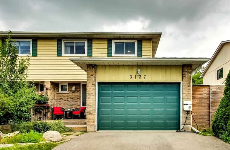 3137 Autumn Hill Crescent, Burlington | Image 1