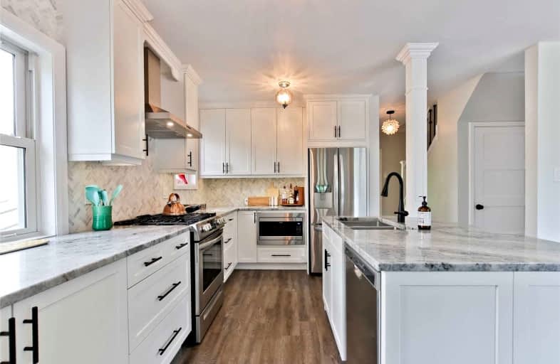 126 Clearbrooke Circle, Toronto | Image 1