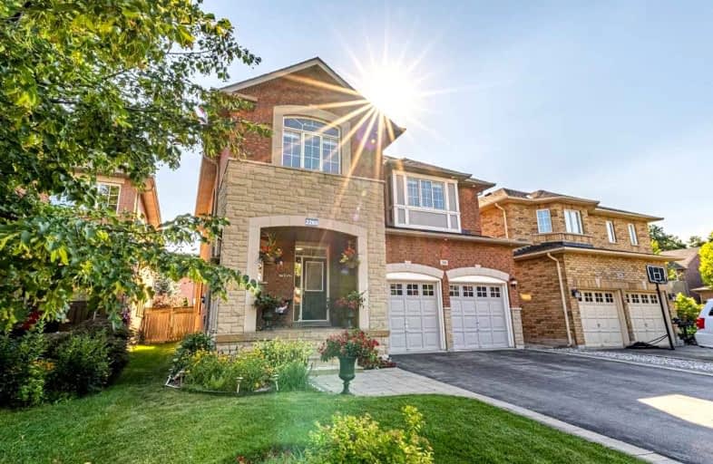 2260 Whitecliffe Way, Oakville | Image 1