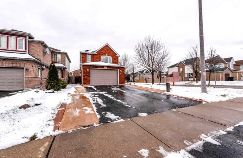 2 Tobosa Trail, Brampton | Image 1