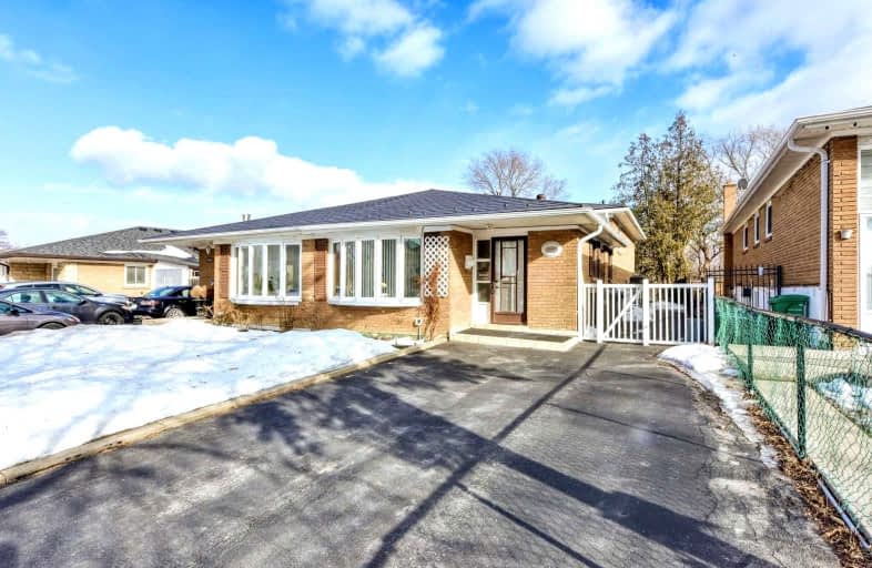 3330 Victory Crescent, Mississauga | Image 1