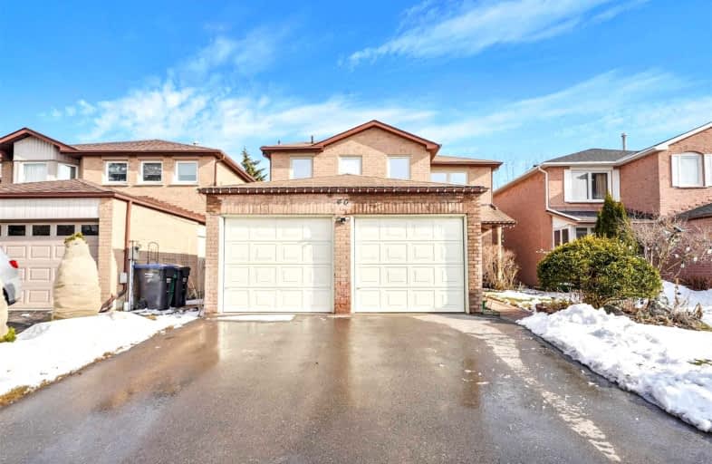 40 Newgreen Crescent, Brampton | Image 1