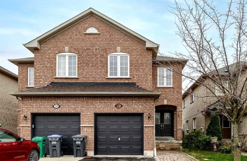 7235 Lowville Heights, Mississauga | Image 1