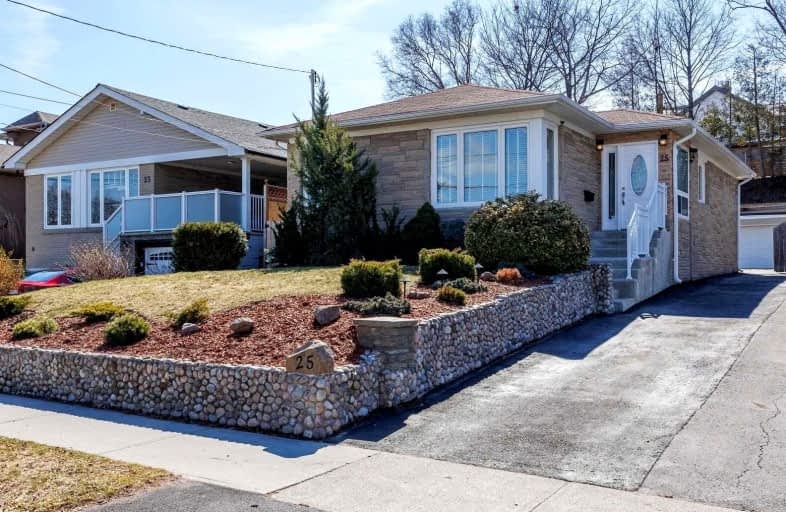 25 Cloverhill Road, Toronto | Image 1