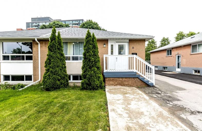 11 Avondale Boulevard, Brampton | Image 1