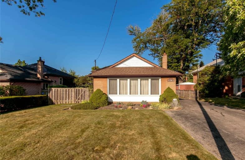 1262 De Quincy Crescent, Burlington | Image 1