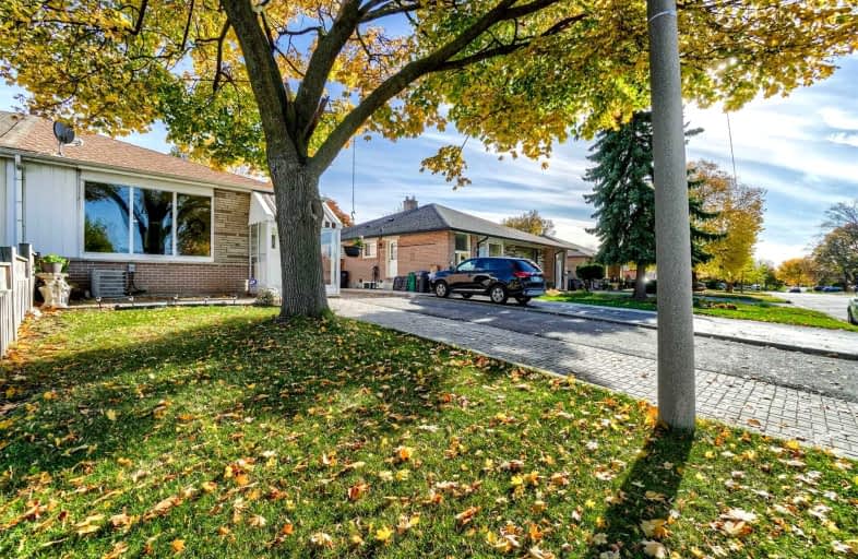 11 Algonquin Boulevard, Brampton | Image 1