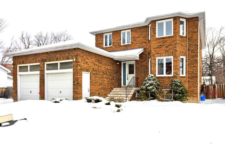 Main-17 Ellen Street, Brampton | Image 1