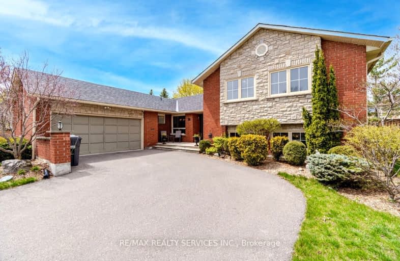 30 Wadsworth Circle, Brampton | Image 1